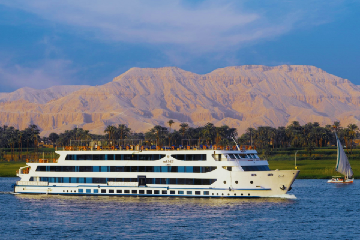 Zahra Oberoi Nile Cruise