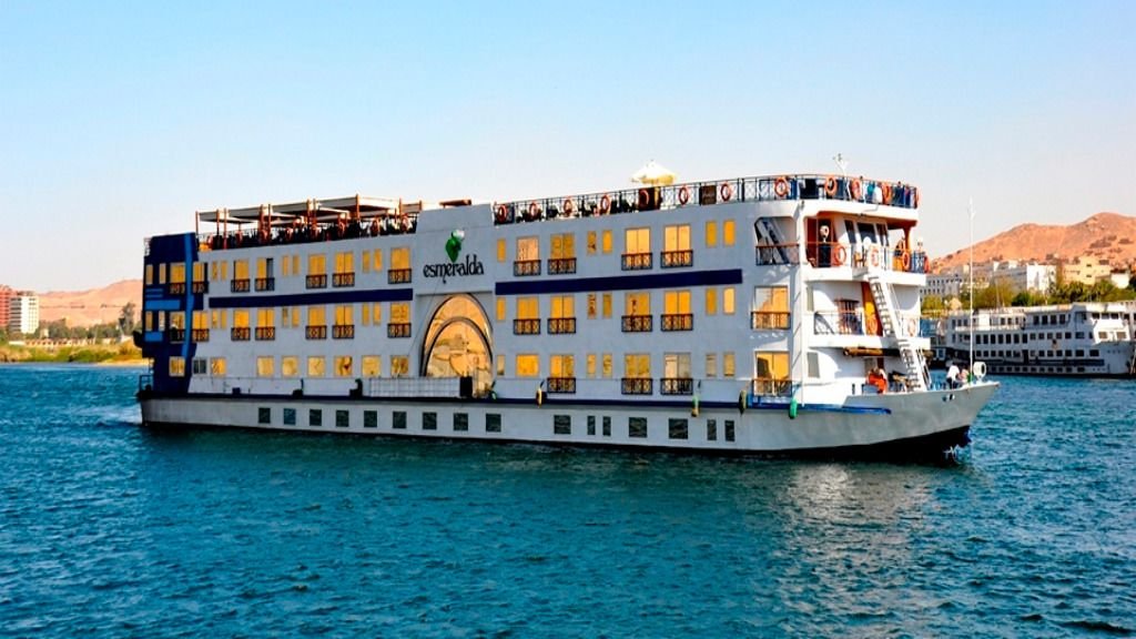 movenpick royal lily nile cruise